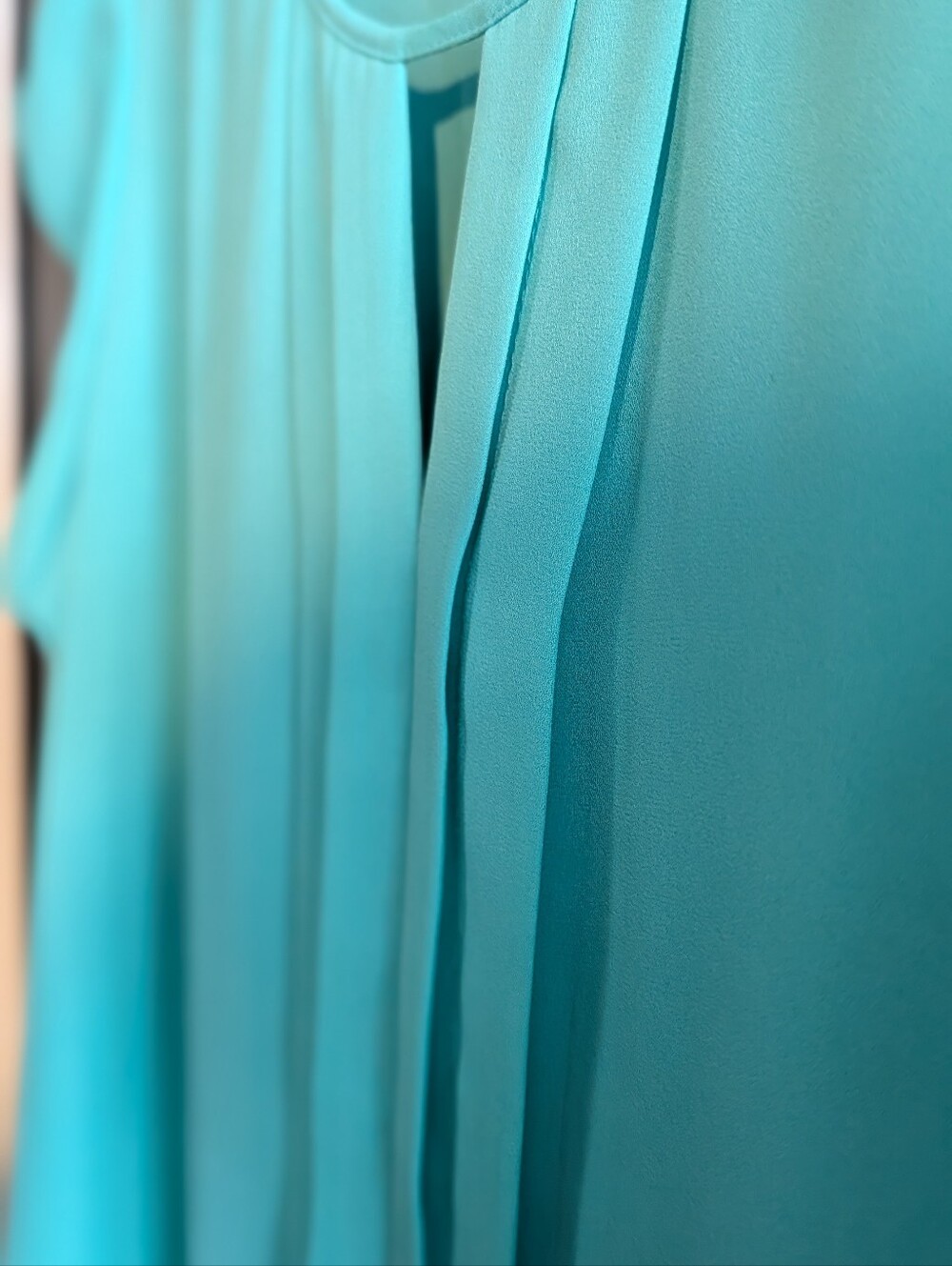Express Teal Short-Sleeve Pleated Blouse - Picture 4 of 5